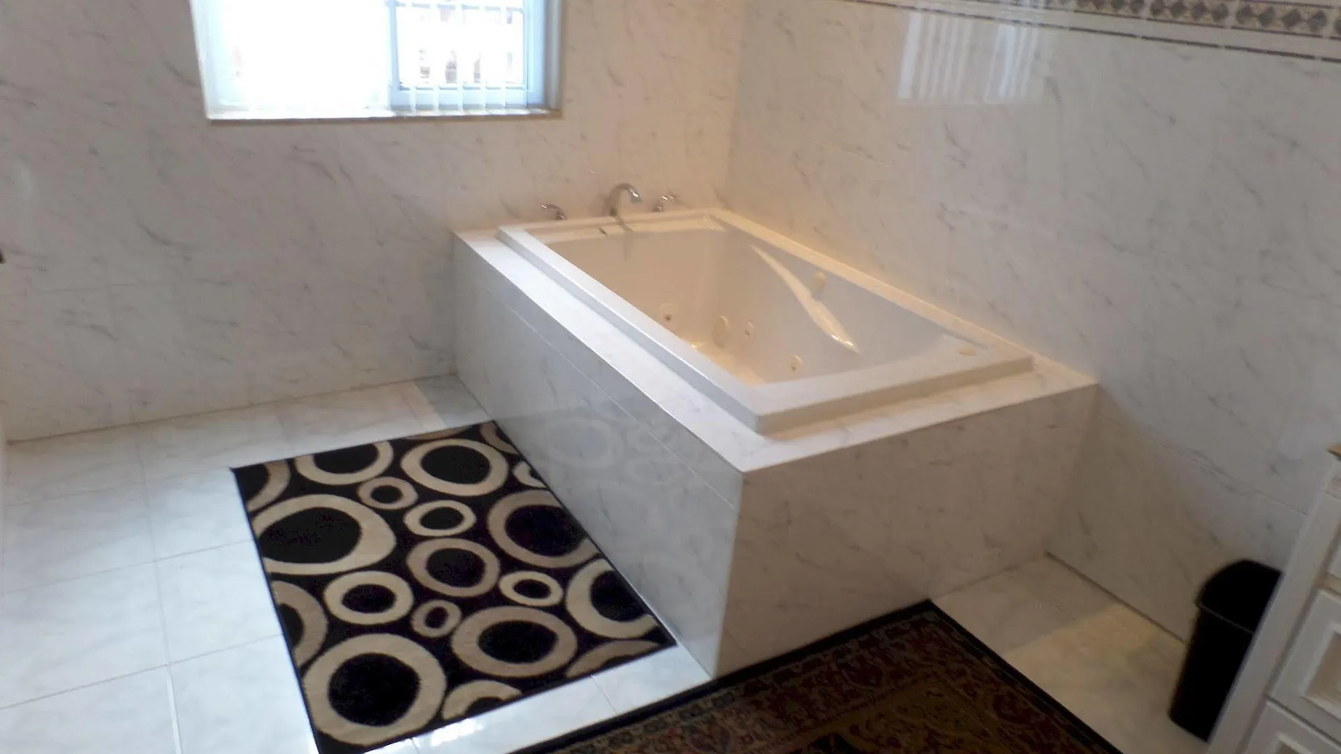 Luxurious Romantic Suite Kensington 몬테고 베이