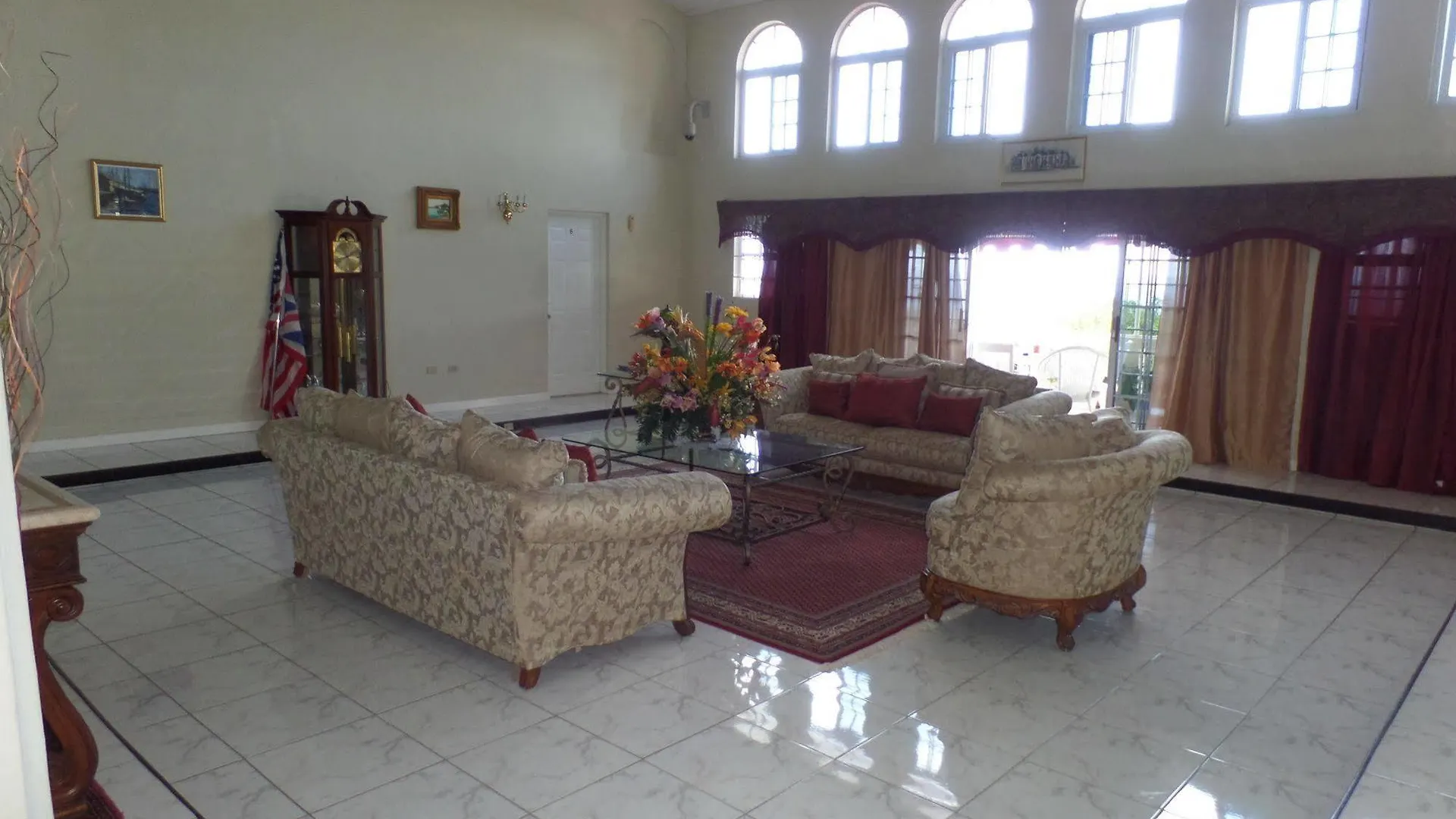 Luxurious Romantic Suite Kensington 몬테고 베이 2*,